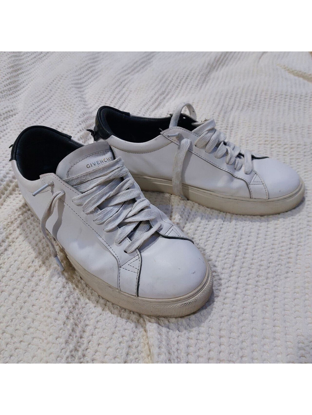 GIVENCHY PARIS URBAN STREET MEN'S WHITE LEATHER SNEAKERS US SIZE 12